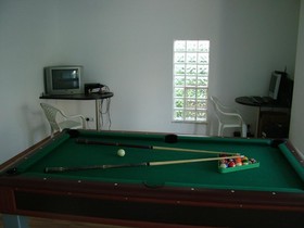 Side Garden Residence