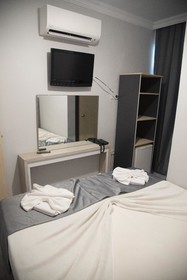 Side Gunes Hotel