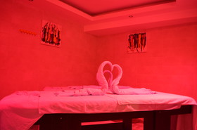 Side Legend Hotel