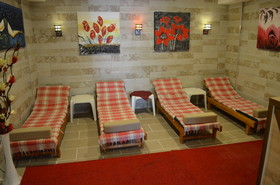 Side Legend Hotel