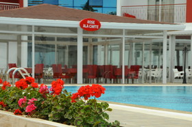 Side Legend Hotel