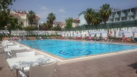 Side Legend Hotel
