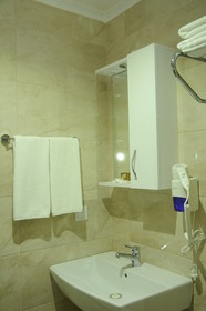 Side Legend Hotel