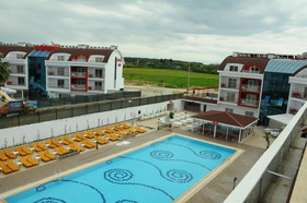 Side Legend Hotel