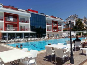 Side Legend Hotel