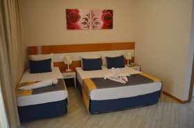 Side Legend Hotel