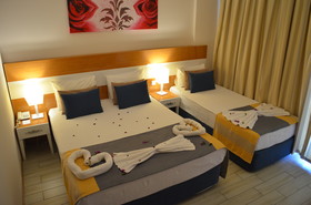 Side Legend Hotel