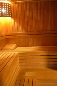 Side Legend Hotel