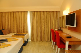 Side Legend Hotel