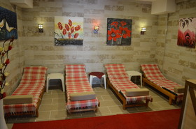 Side Legend Hotel