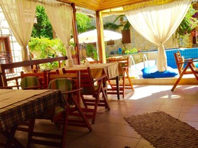 Tuana Hotel