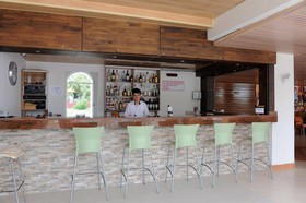 Side Resort Annex