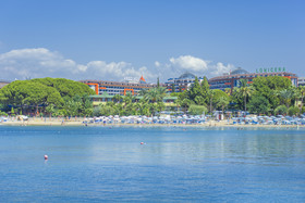 Lonicera World Hotel