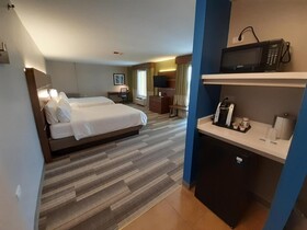 Holiday Inn Express & Suites Trincity Trinidad Airport