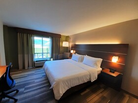 Holiday Inn Express & Suites Trincity Trinidad Airport