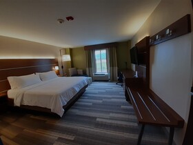 Holiday Inn Express & Suites Trincity Trinidad Airport