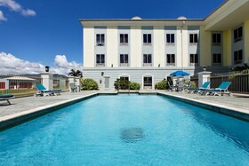 Holiday Inn Express & Suites Trincity Trinidad Airport