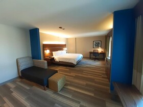 Holiday Inn Express & Suites Trincity Trinidad Airport