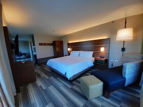 Holiday Inn Express & Suites Trincity Trinidad Airport