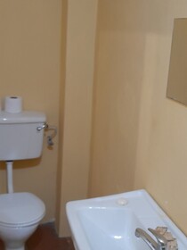 Queen's Comfort Inn