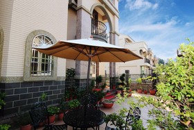 Shang Her Yuan Bed and Breakfast