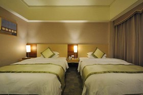 Hoya Hot Springs Resort & Spa
