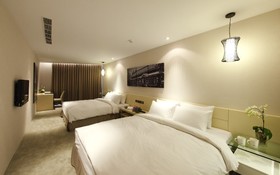 Day Plus Boutique Hotel