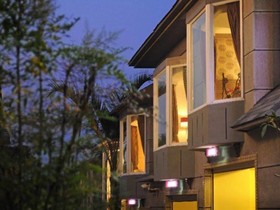 Her Home Spa Motel Daya