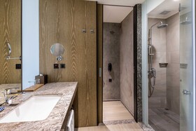 Hsin Hotel