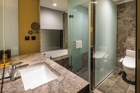 Hsin Hotel
