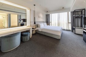 Hsin Hotel