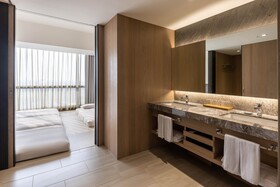 Hsin Hotel