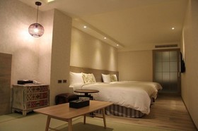 Lan Kwai Fong Garden Hotel