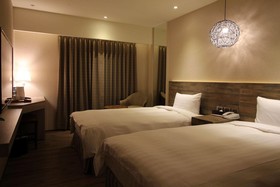 Lan Kwai Fong Garden Hotel