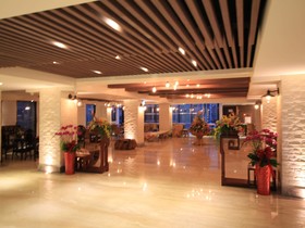 Lan Kwai Fong Garden Hotel