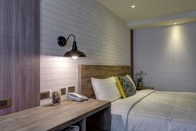 Lan Kwai Fong Garden Hotel