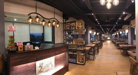 Lantan Moonlight Hotel