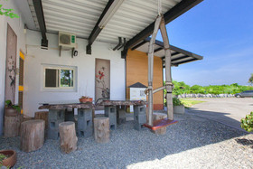 512 Huts Homestay