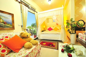 Happy Orange Homestay