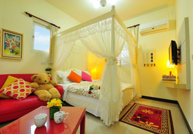 Happy Orange Homestay