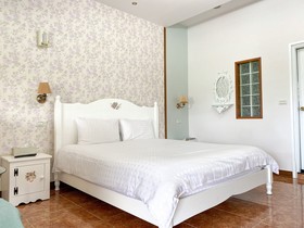 Tourist Home Bed And Breakfast