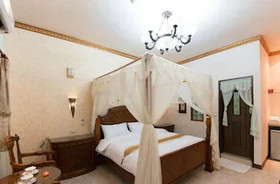 Tourist Home Bed And Breakfast