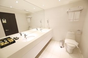 Grand Earl Hotel