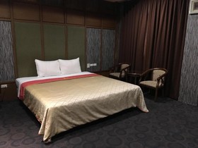 Her Home Spa Motel Douliu