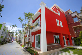 Red Vacation Rental