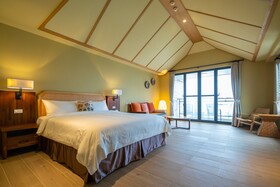 Relaxury Beach House