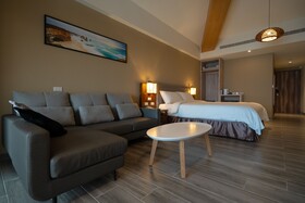 Relaxury Beach House