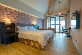 Relaxury Beach House