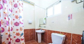 Hualien Train Station Backpackers Hostel