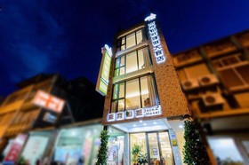 Jack House Hotel